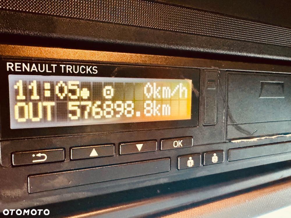 Renault T480 - 9