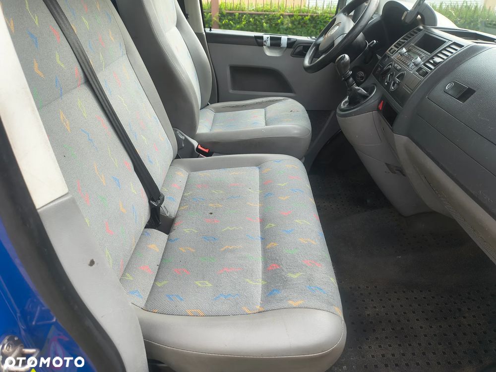 Volkswagen T5 - 24