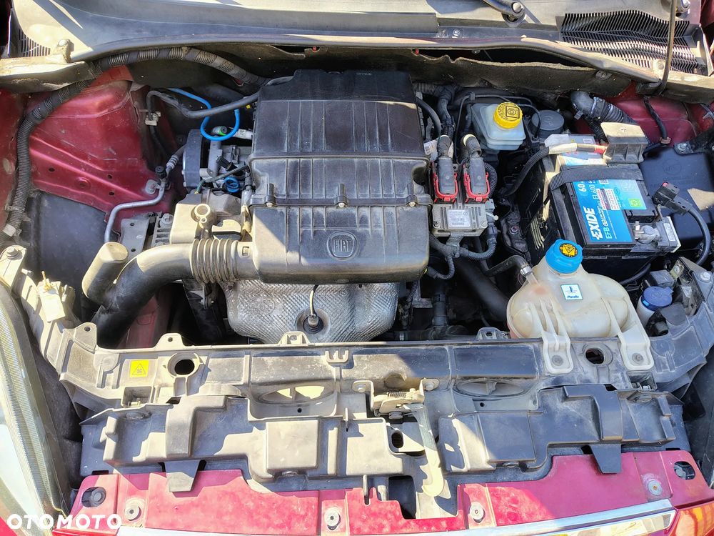 Fiat Punto Evo 1.4 8V Estiva Blue&Me Euro5 - 21