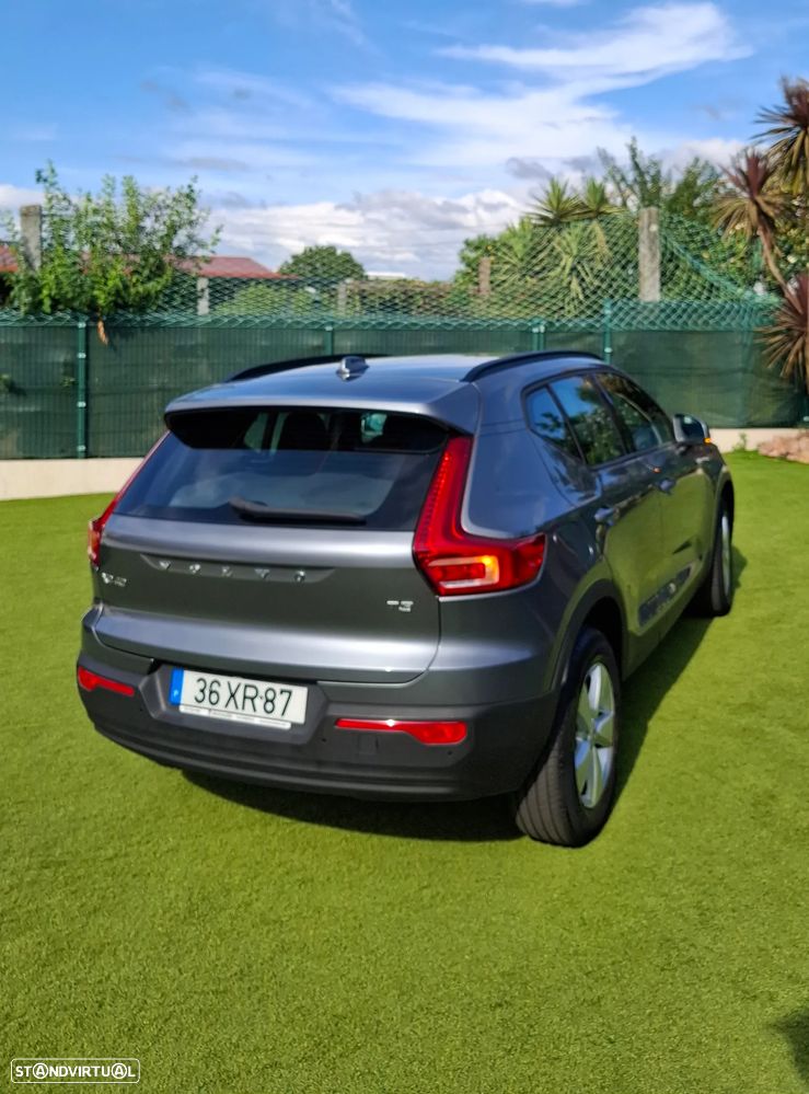 Volvo XC 40 1.5 T3 Tech Edition - 1