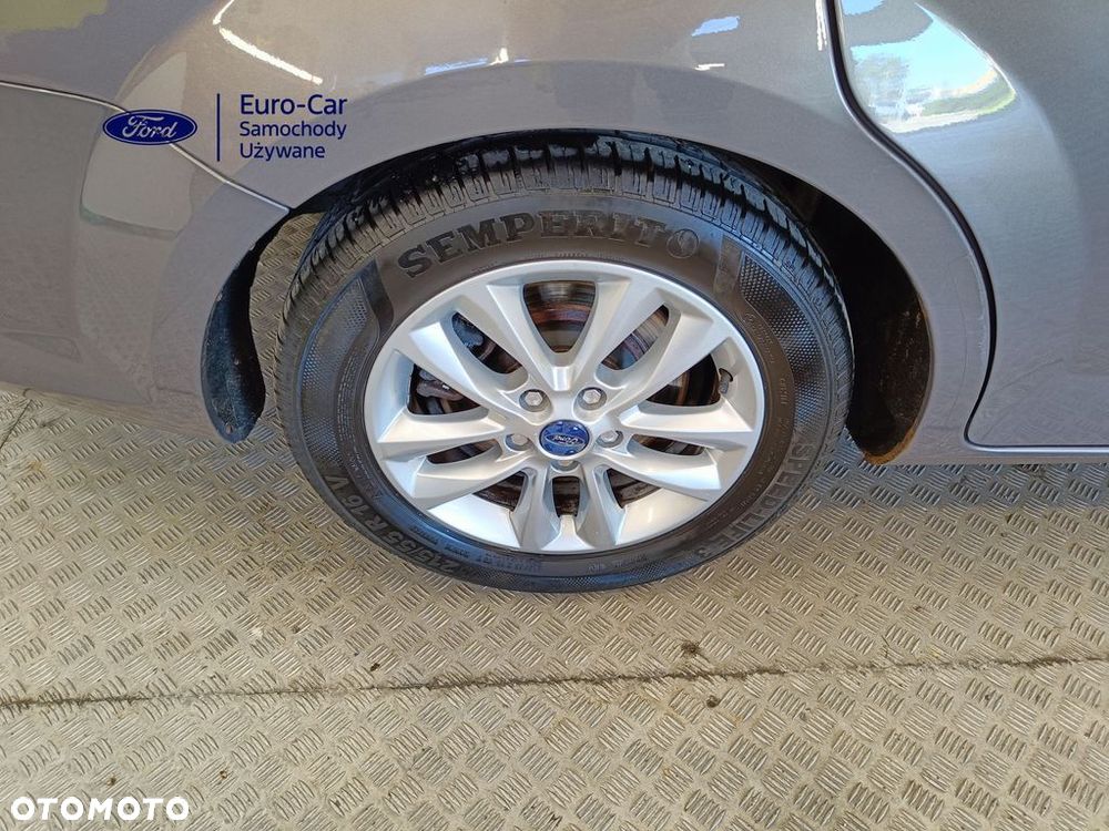 Ford Mondeo - 28