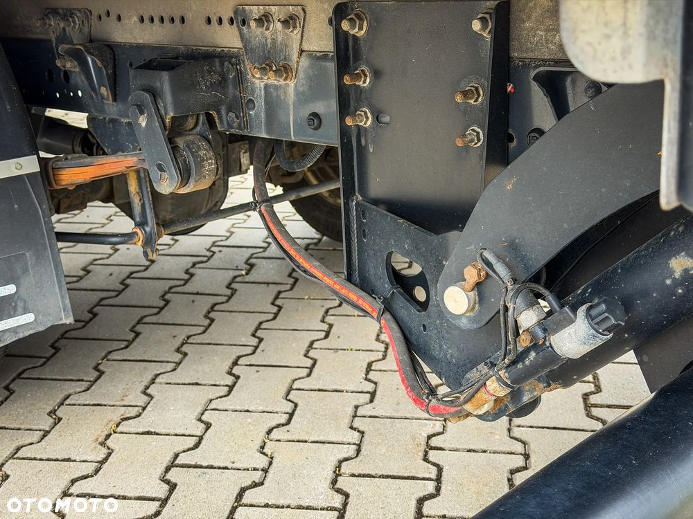 Iveco Daily 35C16H Kontener + Winda - 18