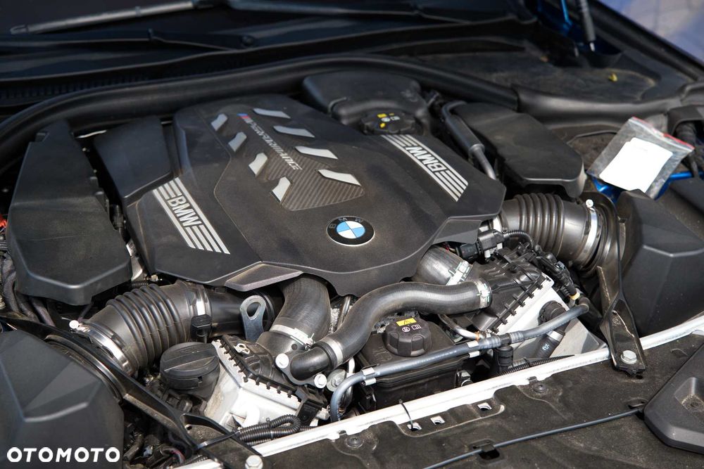 BMW Seria 8 - 39