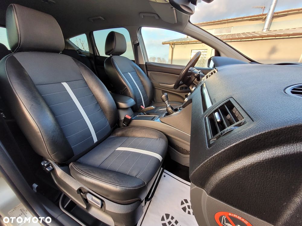 Ford Kuga 2.0 TDCi 2x4 Titanium - 18