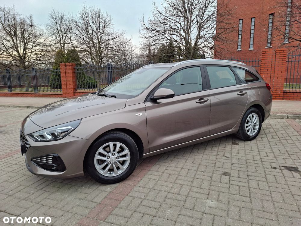 Hyundai i30 1.5 DPI Classic + - 2