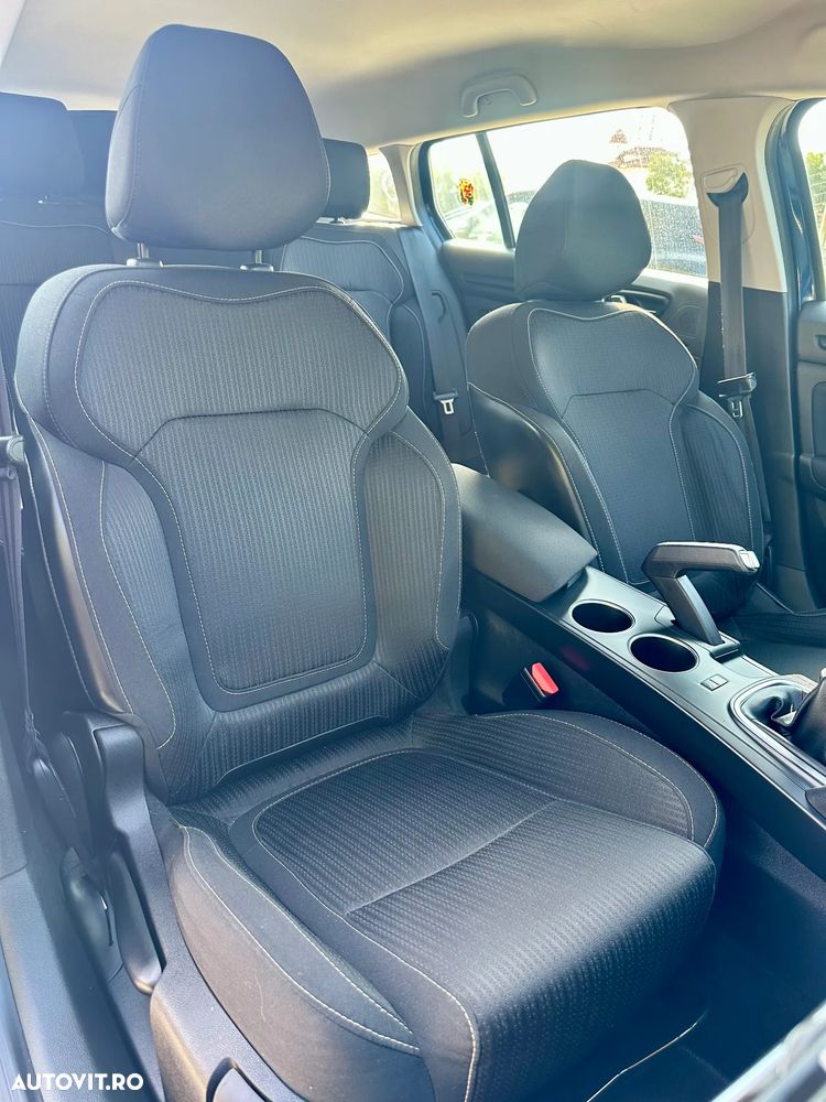 Renault Megane - 5