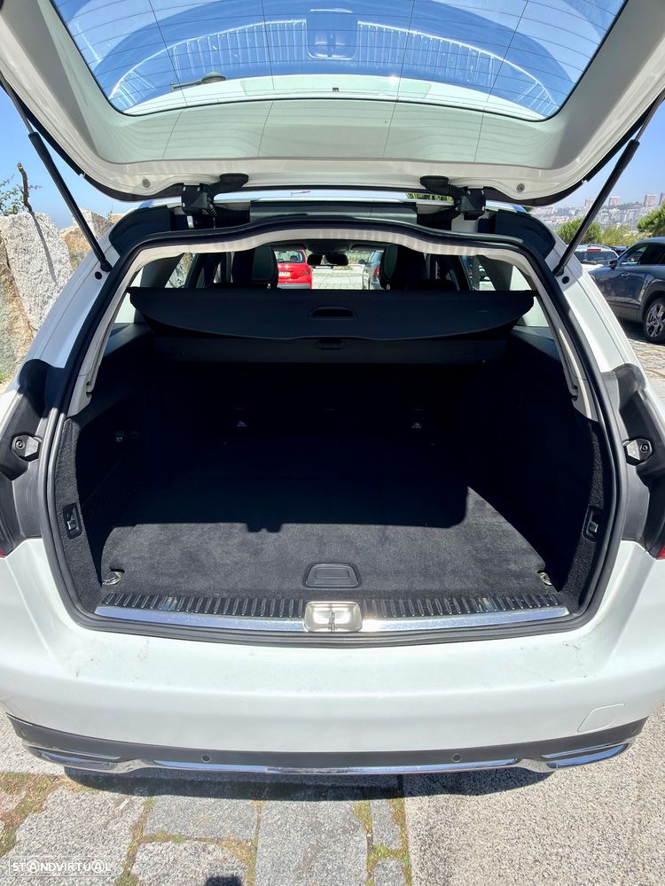 Mercedes-Benz C 300 BlueTEC Hybrid - 17
