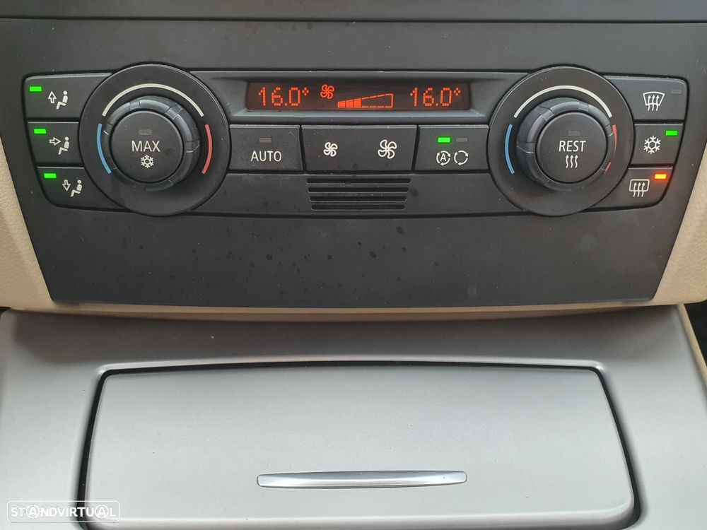 BMW 320 d Exclusive - 15