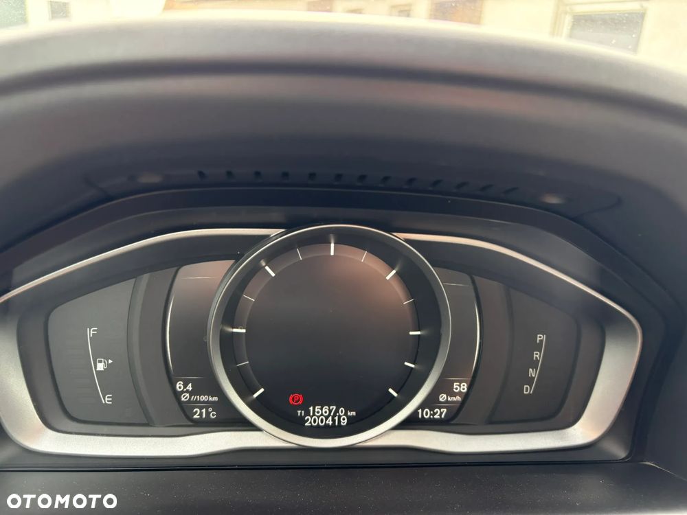 Volvo XC 60 D3 Drive-E Ocean Race - 17
