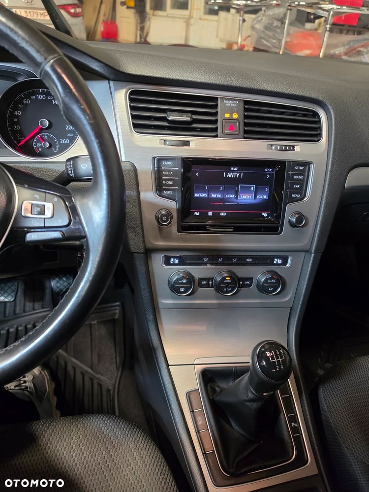Volkswagen Golf - 13