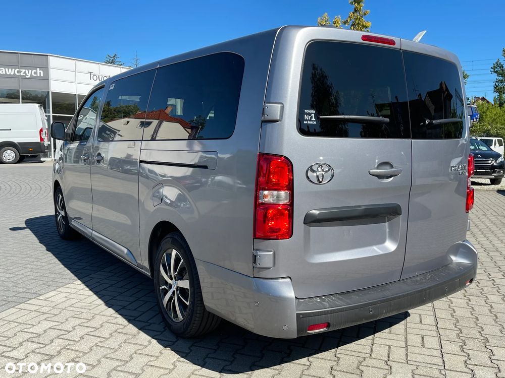 Toyota Proace Verso 2.0 D4-D Long Business - 21