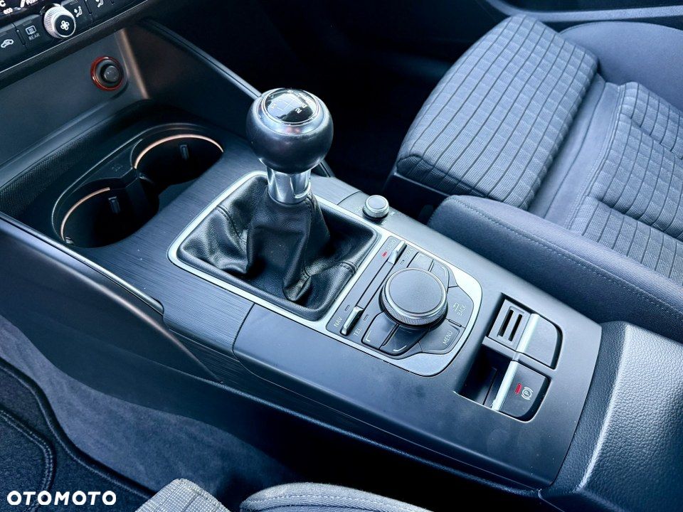 Audi A3 Sportback 1.4 TFSI Attraction - 25