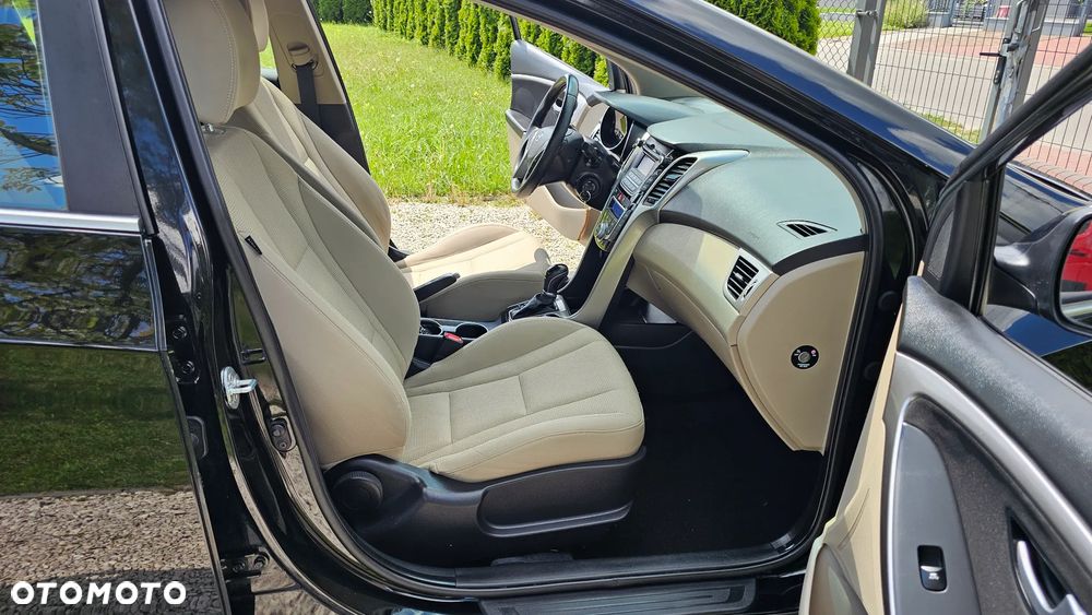 Hyundai i30 1.6 Automatik Trend - 9
