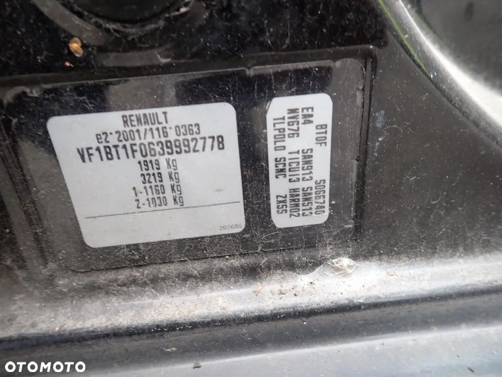 CZĘŚCI - Renault Laguna III 2,0 16V M4R704 140KM KOMPRESJI 6B TL4017 HB lakier NV676 2008r. INDEX - 9652 - 6