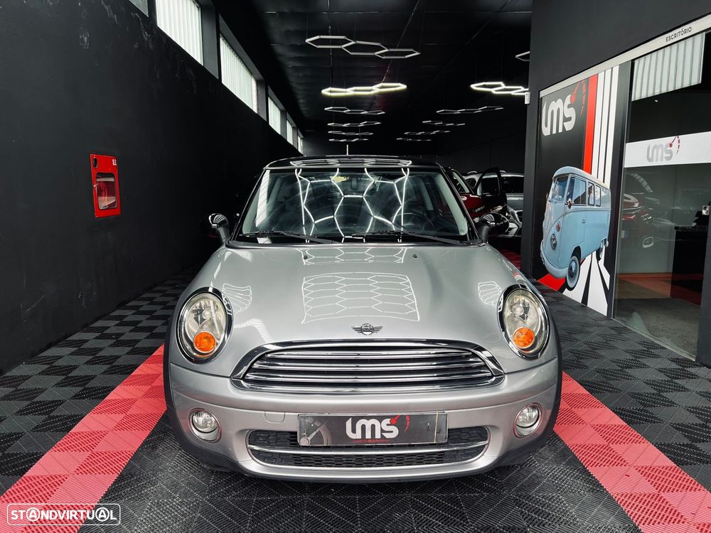 MINI 3 Portas Cooper D - 2