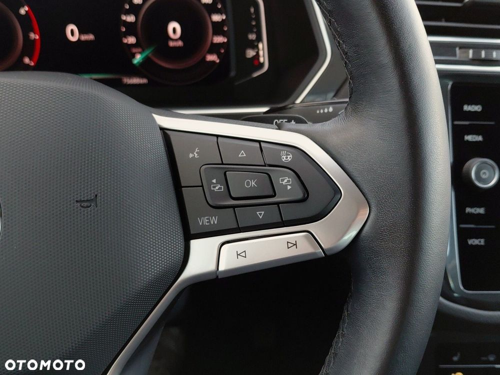 Volkswagen Tiguan 1.5 eTSI Elegance DSG - 23