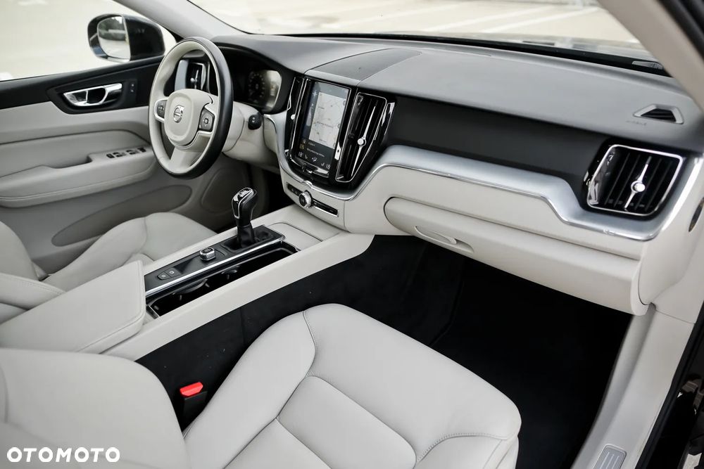 Volvo XC 60 D3 SCR Inscription - 24