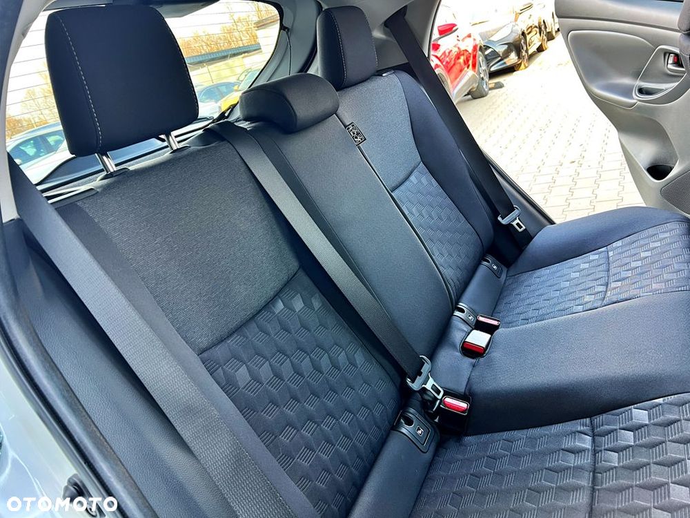 Toyota Yaris Hybrid 1.5 Style - 17