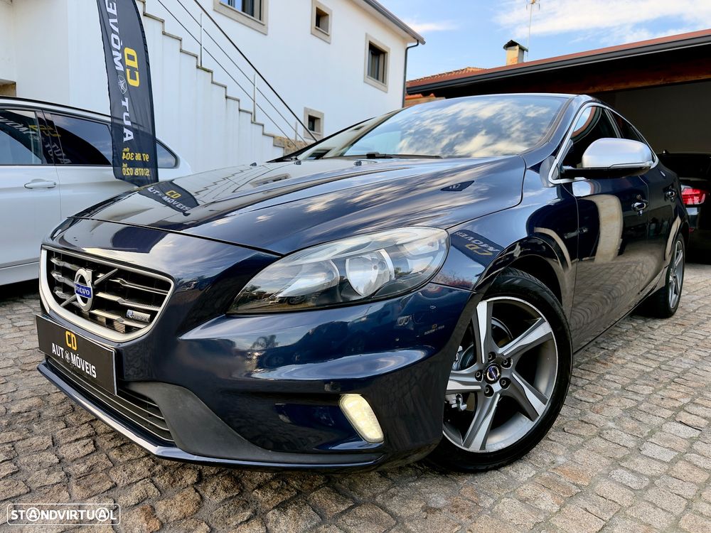 Volvo V40 D2 R Design - 11
