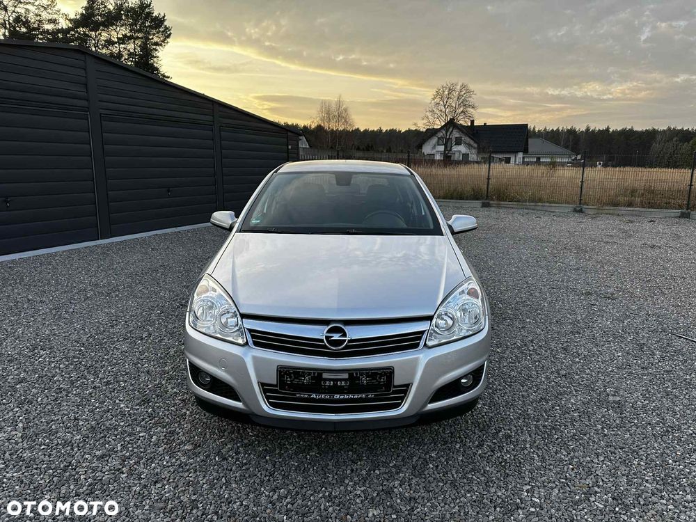 Opel Astra 1.6 NAVI - 1