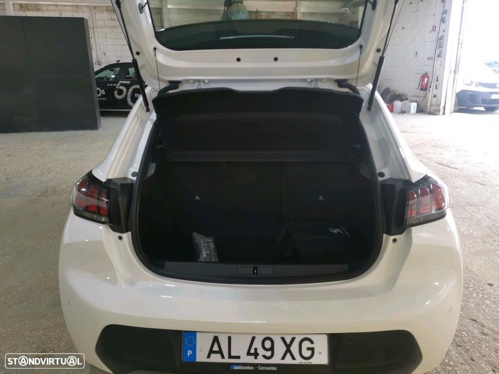 Peugeot e-208 50 kWh Active Pack - 12