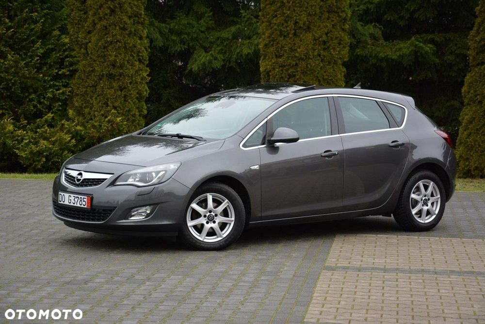 Opel Astra 1.4 Turbo Cosmo - 11