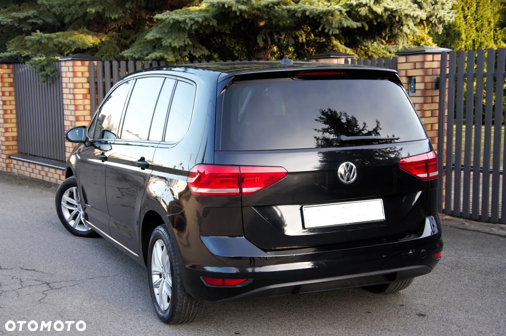 Volkswagen Touran 1.6 TDI SCR (BlueMotion Technology) DSG Trendline - 11