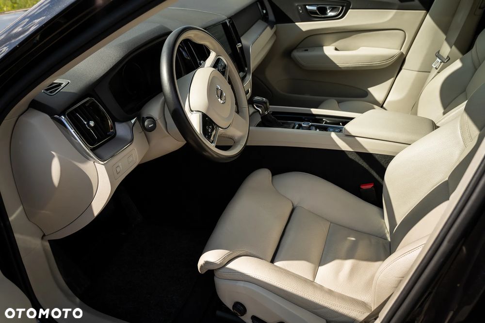 Volvo XC 60 D4 AWD Inscription - 11
