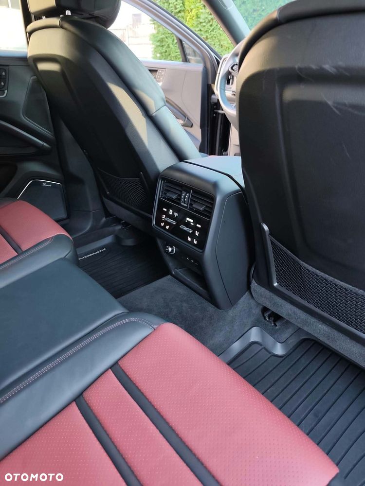 Porsche Cayenne S - 4