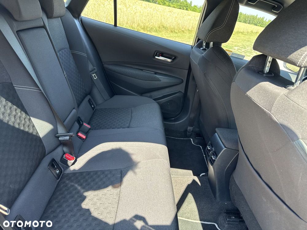 Toyota Corolla 1.8 Hybrid Comfort - 13
