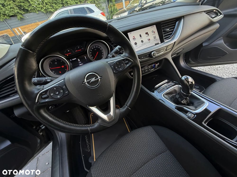 Opel Insignia 1.6 Innovation - 19