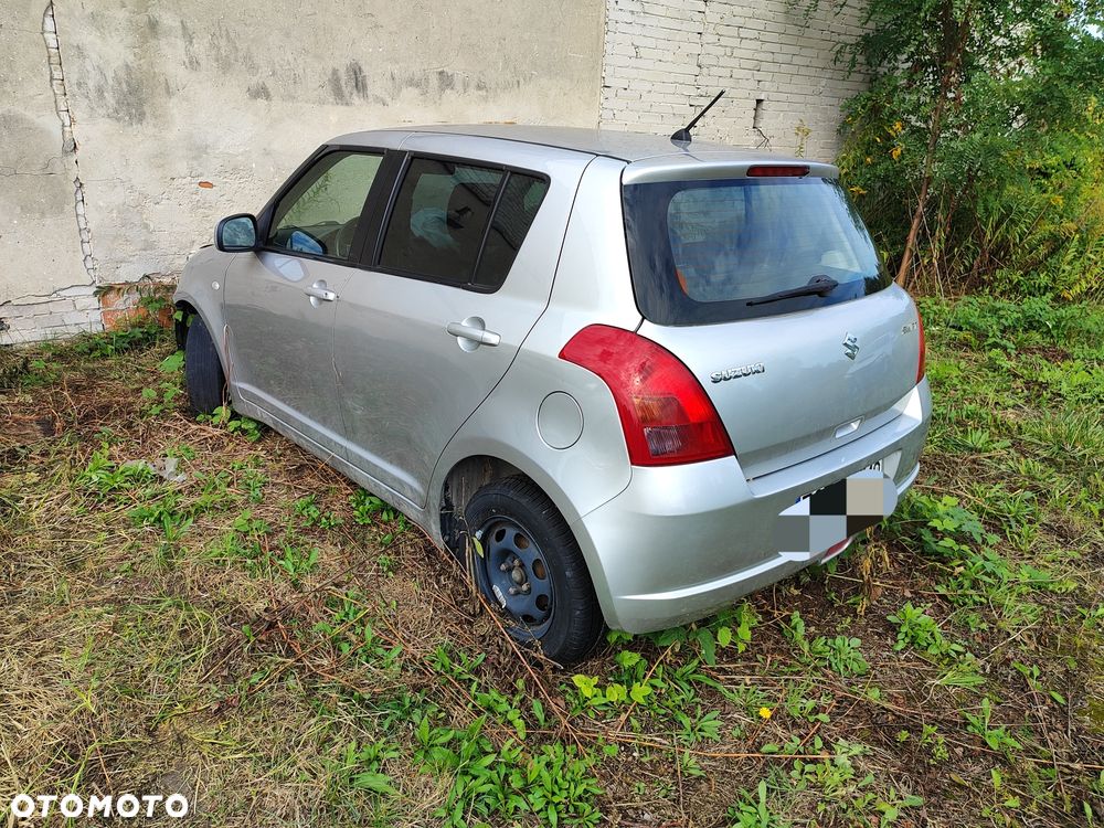 Suzuki Swift - 8