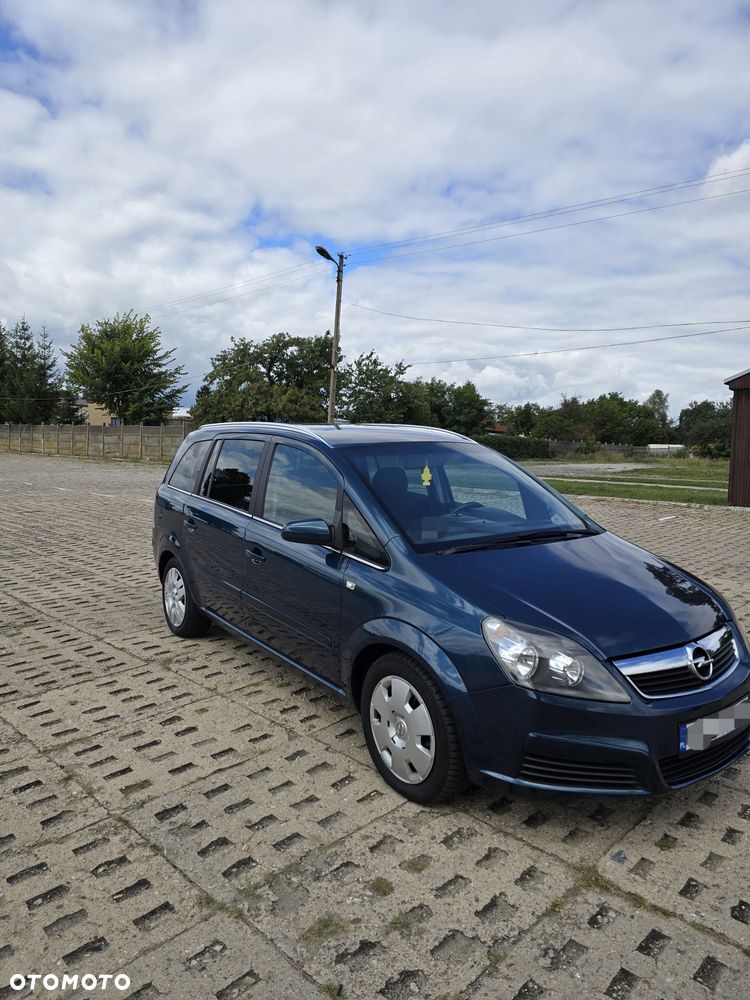 Opel Zafira - 1