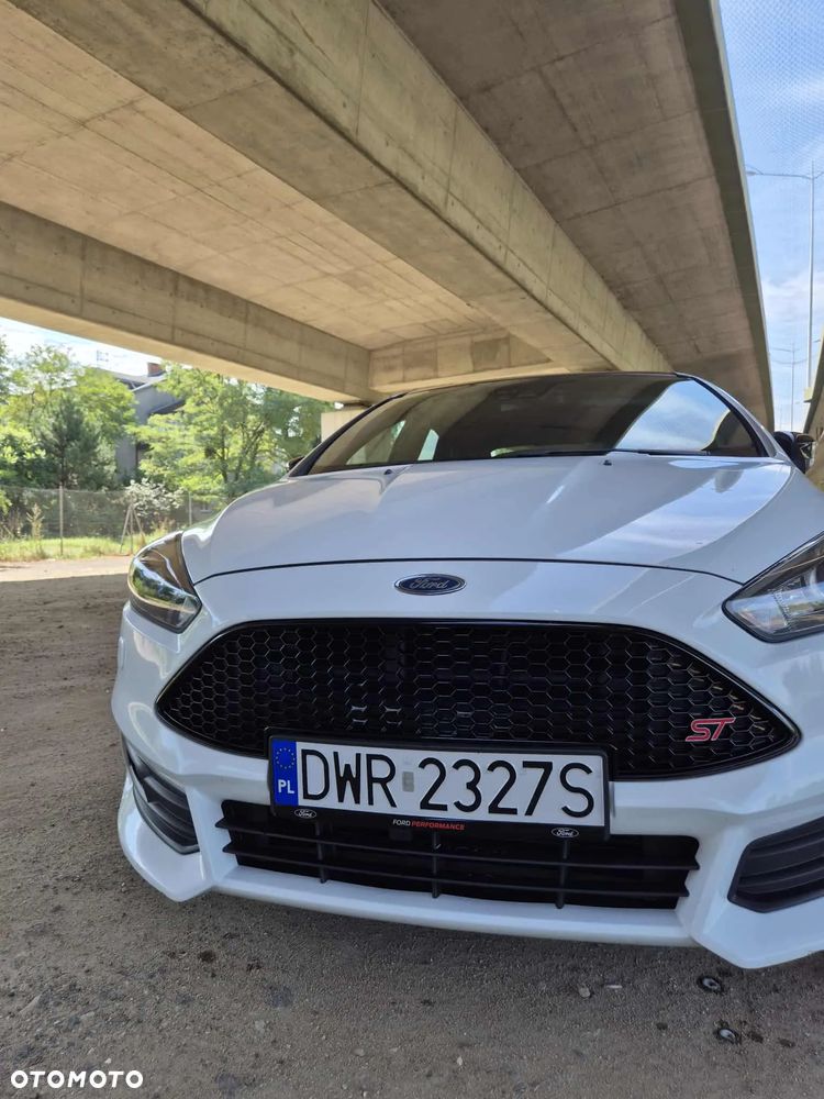 Ford Focus 2.0 TDCi ST PowerShift - 12