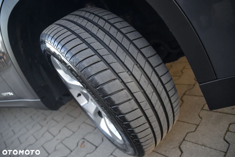 BMW X1 xDrive18d - 21