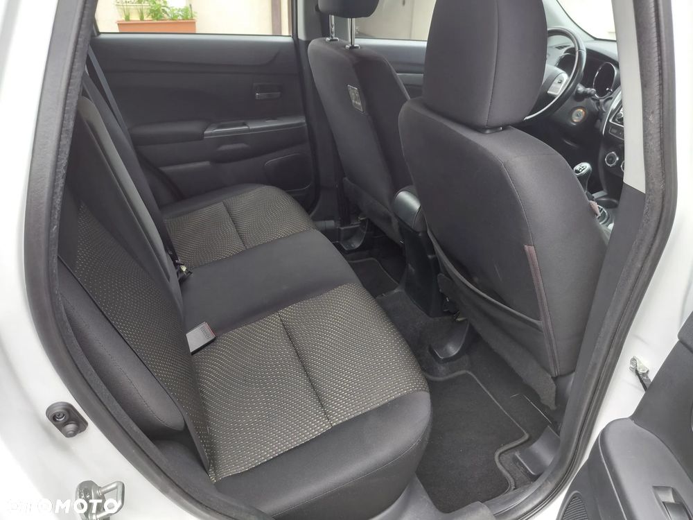 Mitsubishi ASX 1.6 2WD Invite - 18