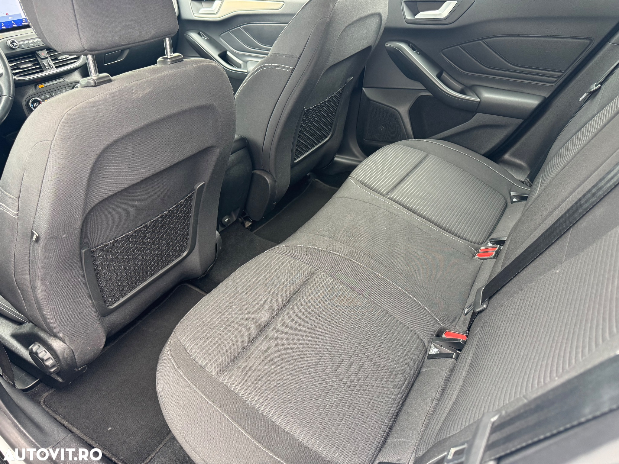 Ford Focus 1.0 EcoBoost Active Business - 10