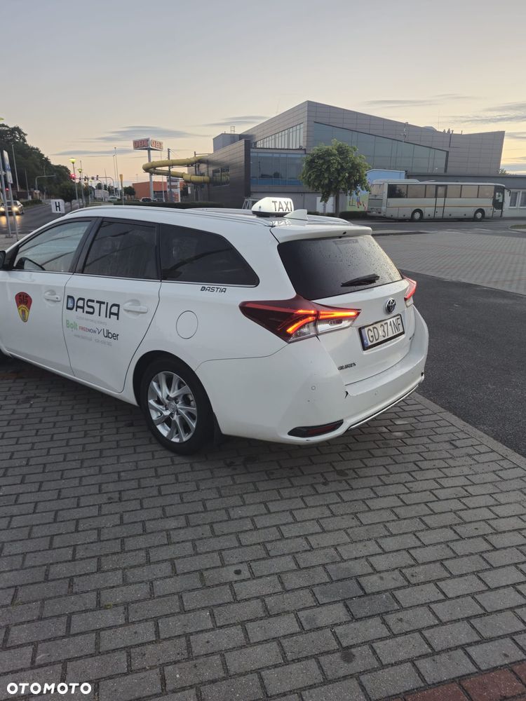Toyota Auris Hybrid 135 Comfort - 5