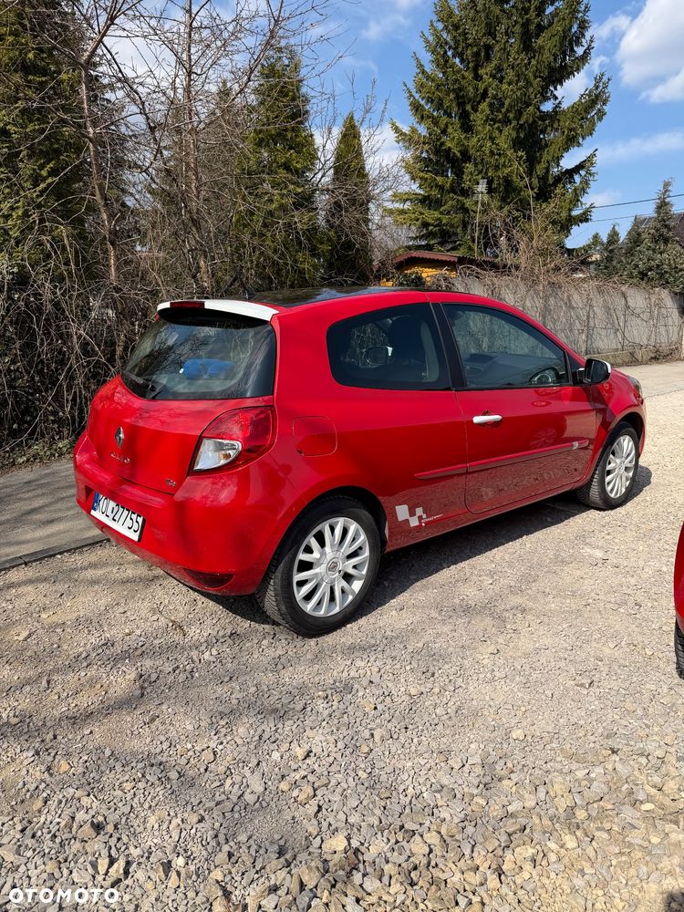 Renault Clio - 2