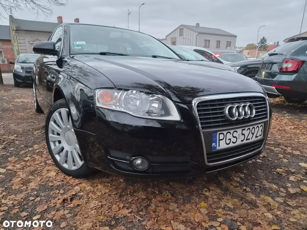 Audi A4 Limousine