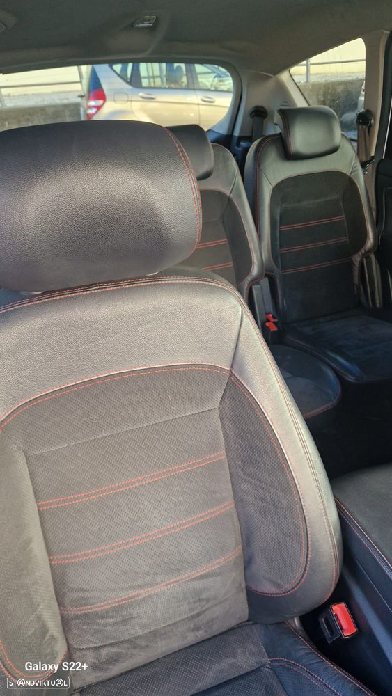 Ford S-Max 2.0 TDCi Titanium 7L 143g - 12