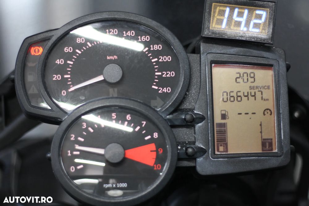 BMW F 800GS Triple Black - 6