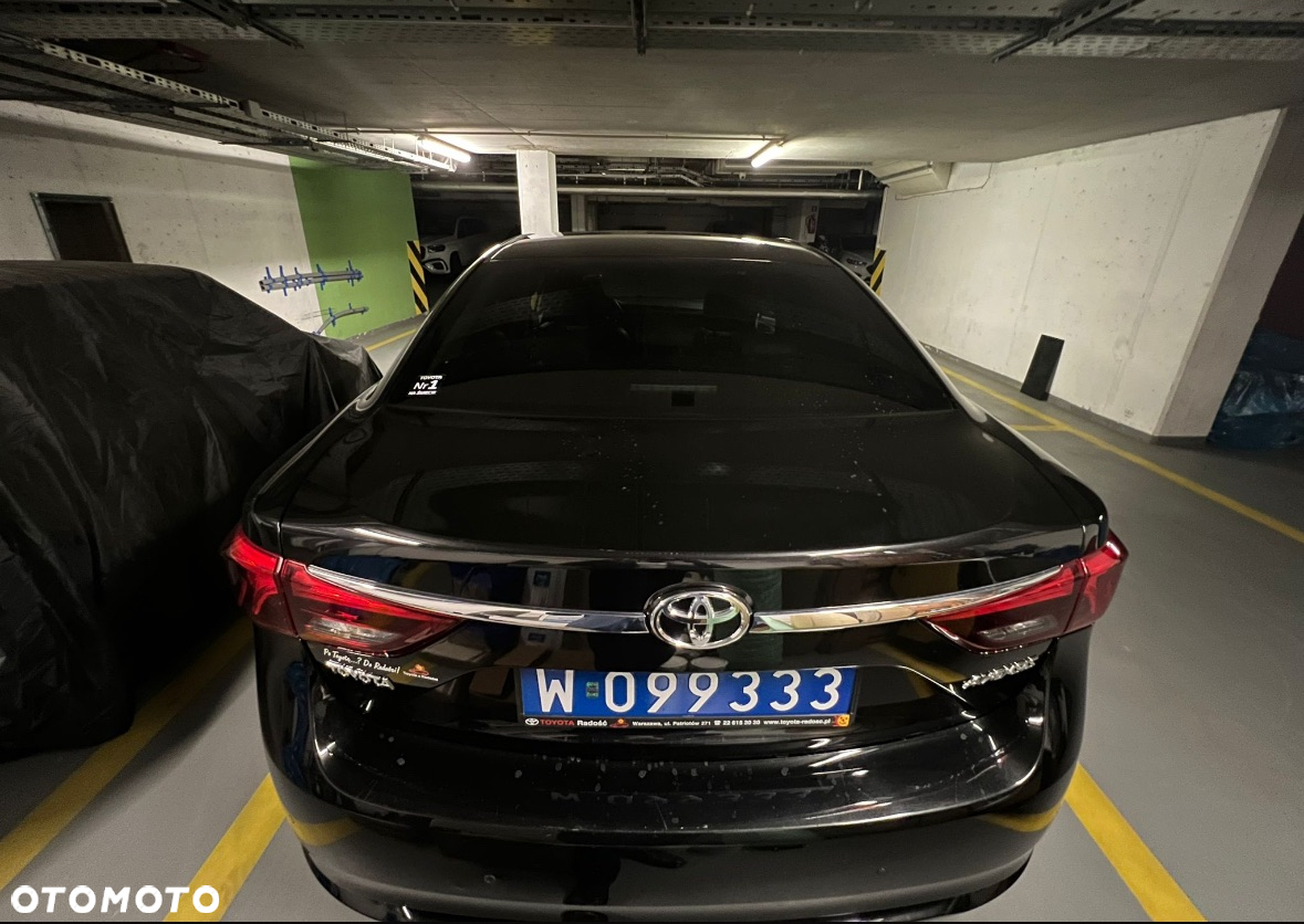 Toyota Avensis - 2