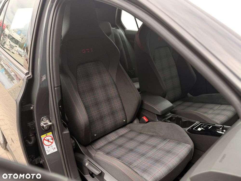 Volkswagen Golf 2.0 TSI GTI DSG - 18