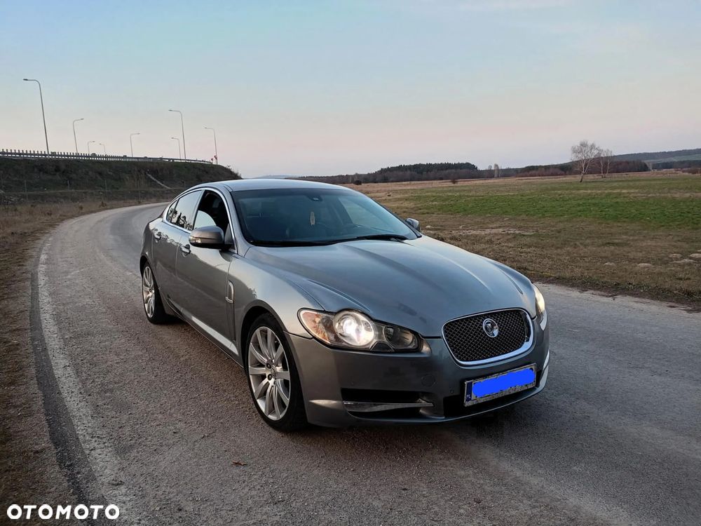 Jaguar XF 2.7 V6 D Premium Luxury - 3