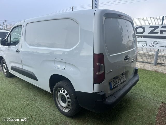 Opel COMBO LONGA 3 LUGARES CX.6V. - 4