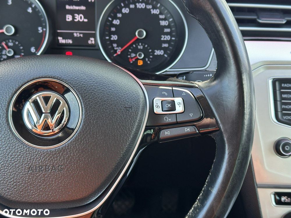 Volkswagen Passat Variant 2.0 TDI SCR Comfortline - 20