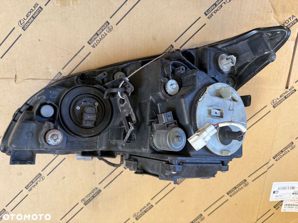 Lampa przednia prawa Lexus RX400h EU 03-09r. - 3