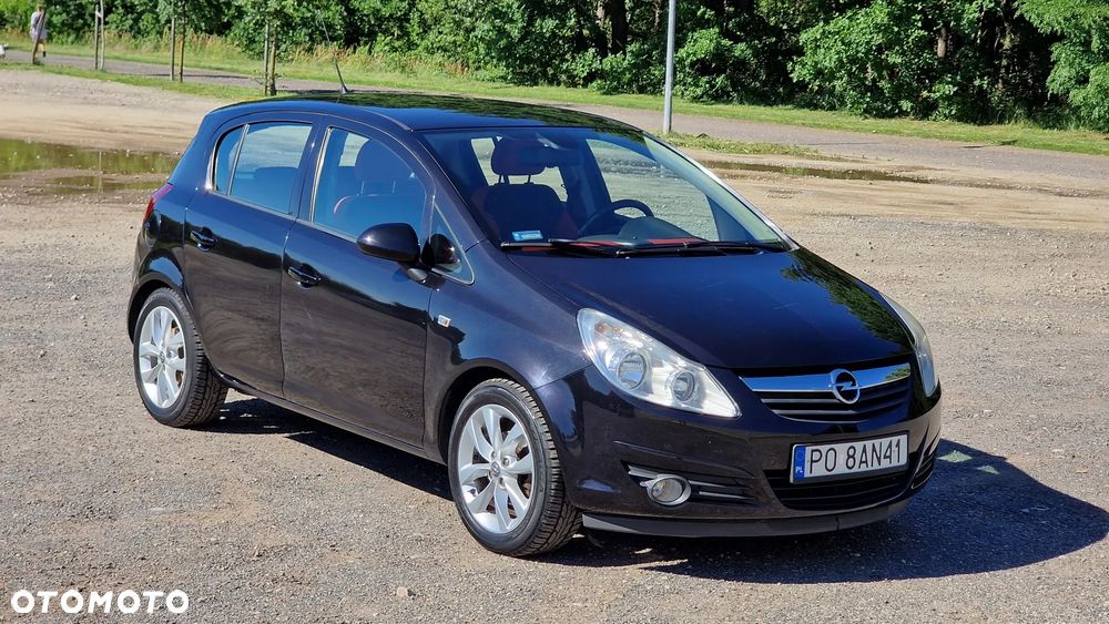 Opel Corsa 1.4 16V Cosmo - 1