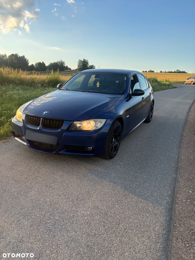 BMW Seria 3 318i - 1